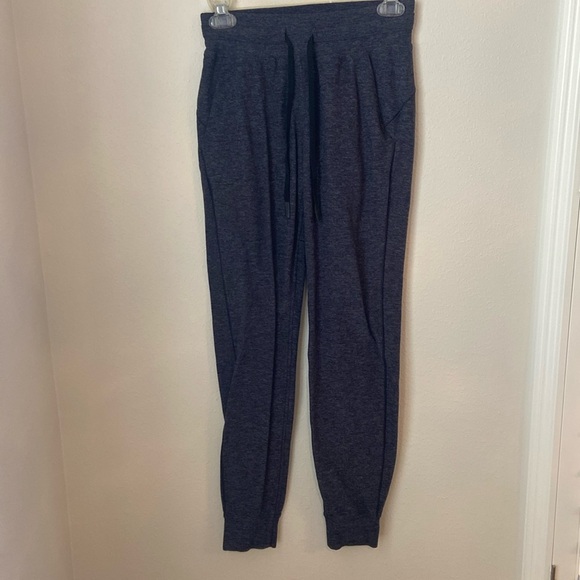 Lululemon Gray Ready To Rulu Pant *29" - Picture 2 of 6